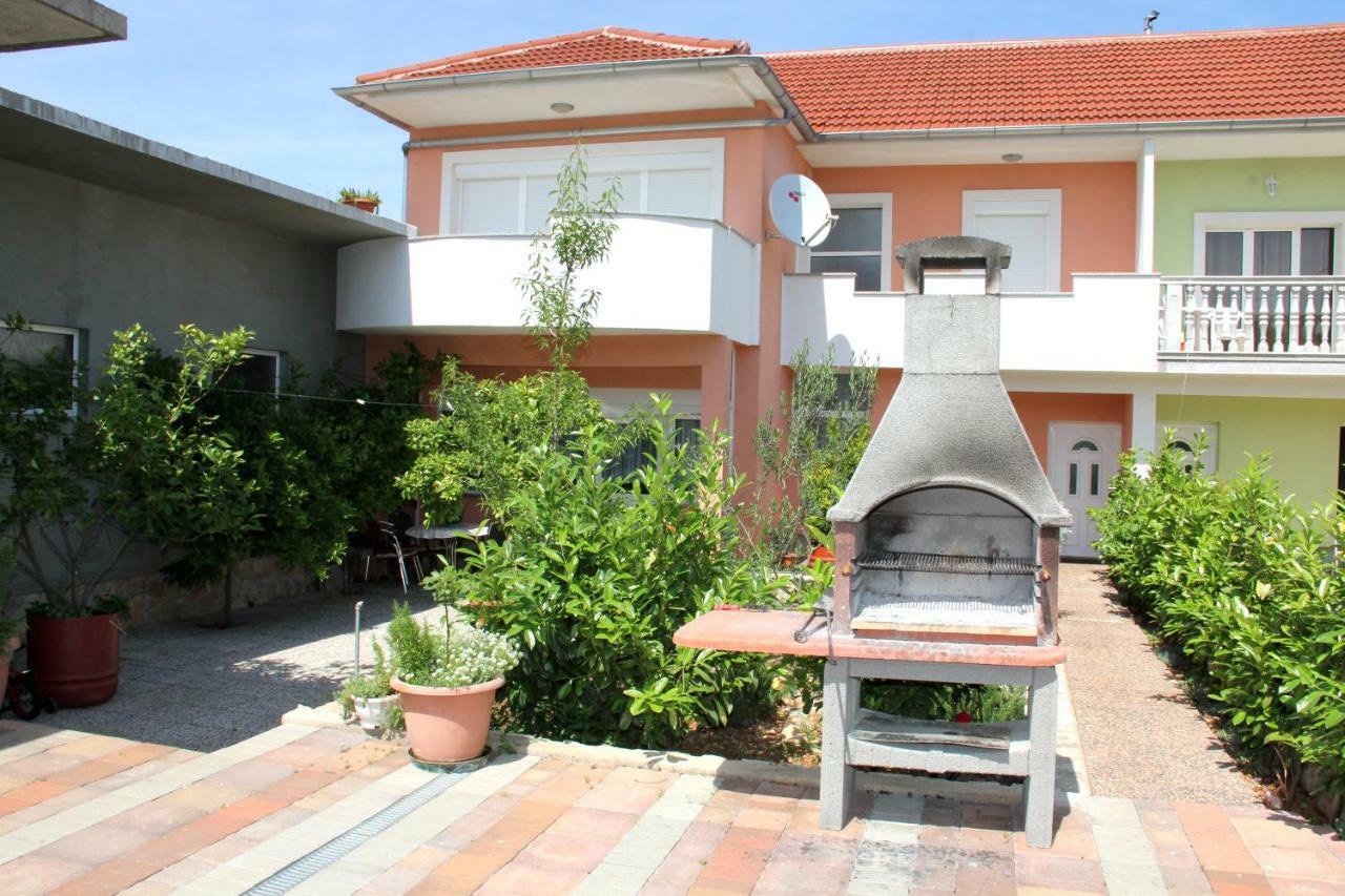 Apartment Bura Šibenik Buitenkant foto